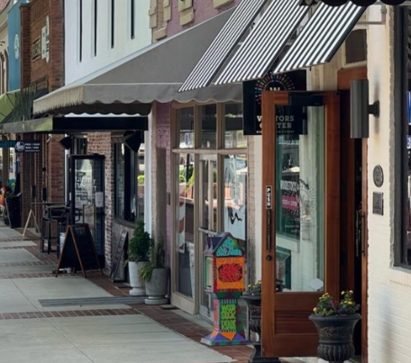 Storefronts and sidewalk scene in downtown Woodstock, Georgia